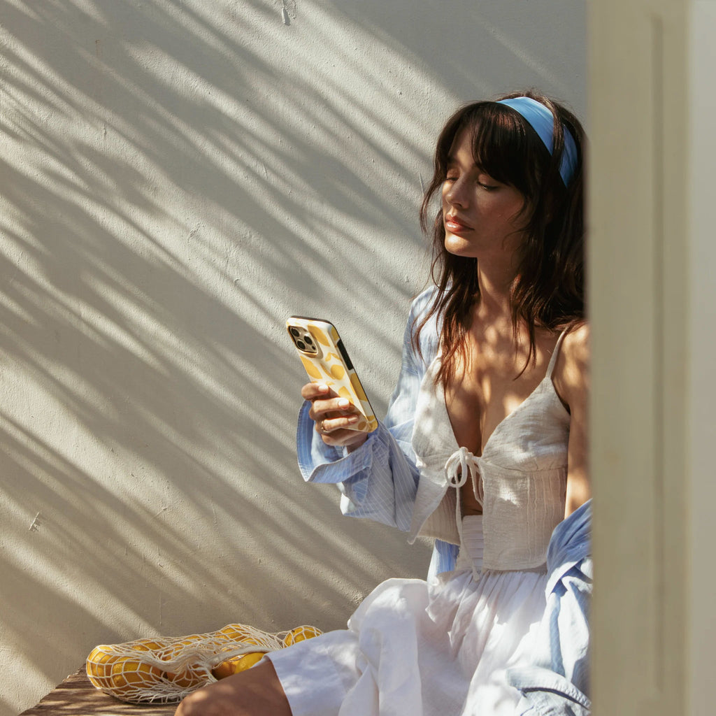 Burga Tough Case Apple iPhone 15 - Lemon Tart