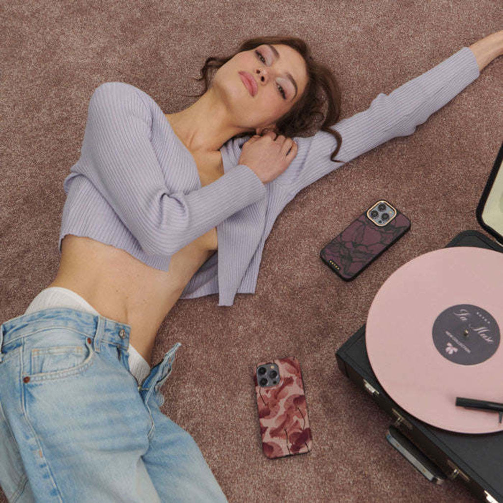 Burga Tough MagSafe Case Apple iPhone 17 Pro Max - Tender Kiss